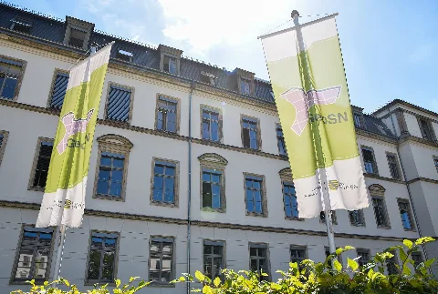 Staatsbetrieb Geobasisinformation Und Vermessung Sachsen In Dresden Am Olbrichtplatz