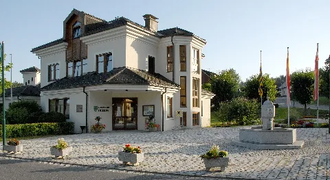 Steuerberg 40 Gemeindeamt No Ansicht 17072007 5017