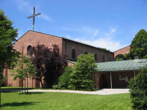 Stlaurentius Aussenansicht 800X600