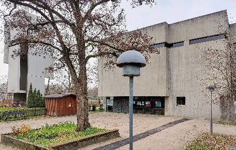 Stuttgart Fasanenhof, Bonhoefferkirche (01)