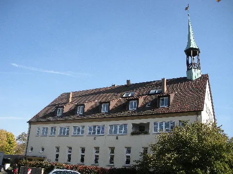 Stuttgart Untertürkheim Ev. Alte Gartenstadtkirche 2