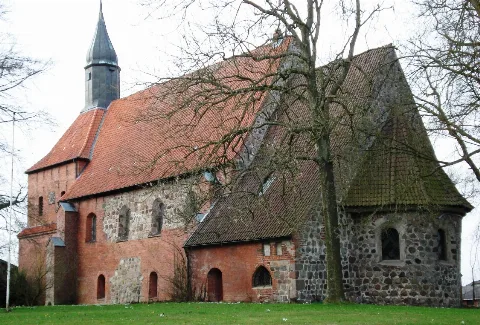 Suesel Feldsteinkirche Sw
