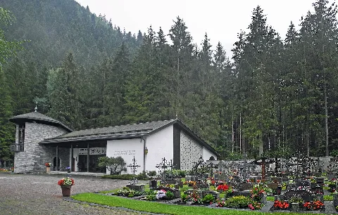 T Mayrhofen Friedhof 1