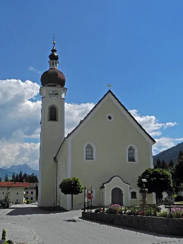 T Ried Kirche 1