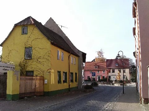 Tauchaschloßstr