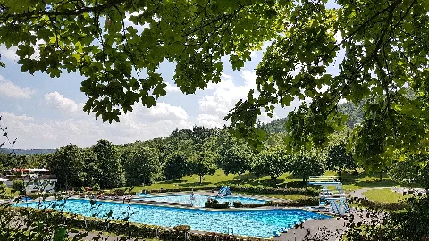 Terrassenfreibad Lauda Öffentliches Schwimmbad 2