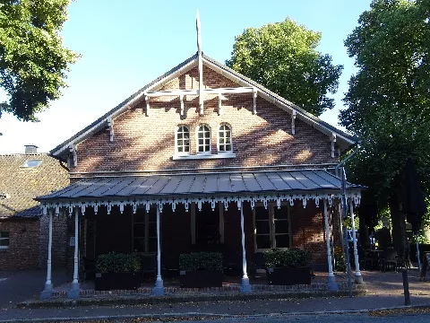 Am Schloß