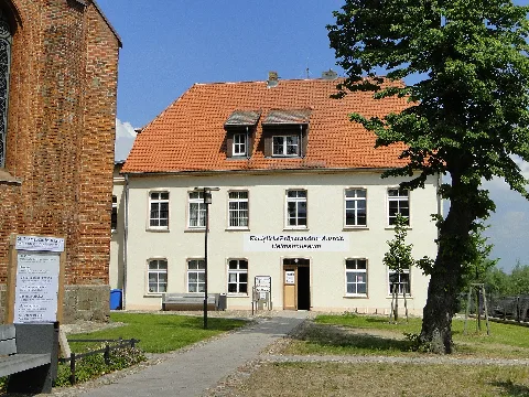 Tribsees Karl Marx Str 68 Königliche Präparanden Anstalt Heimatmuseum Vorpommersches Kartoffelmuseum Touristen Information 2014 05 25 27