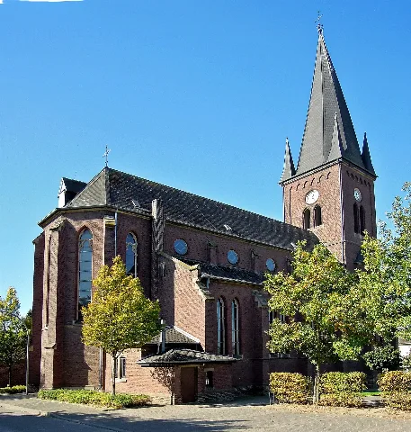 Übach Scherpenseel Kirche (1)