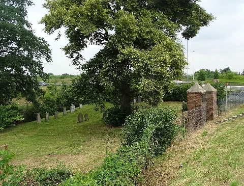 Vernich Trierer Straße Friedhof (01)