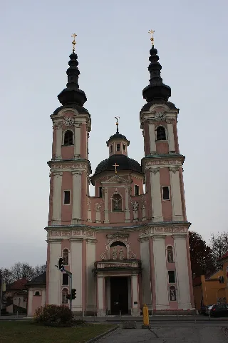 Villach Heilgigenkreuzkirche3