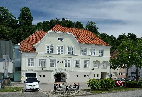 Volksschule Marbach An Der Donau 01