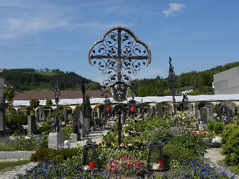 Waidhofen An Der Ybbs Friedhof Schmiedeeisernes Grabkreuz