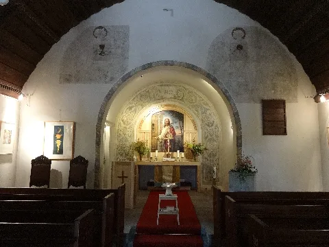 Waldkapelle Zum anklopfenden Christus aus dem Jahr 1922 in Rahnsdorf, ein Ortsteil von Berlin-Treptow-Köpenick.