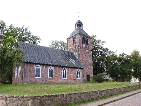 Weisen Dorfkirche 1