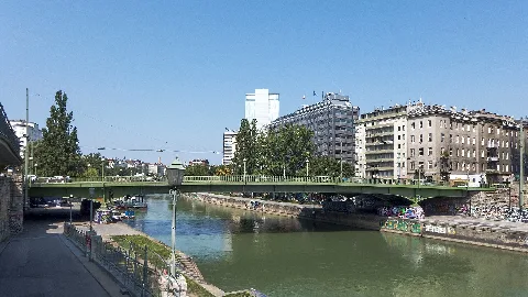 Wien 01 Aspernbrücke A