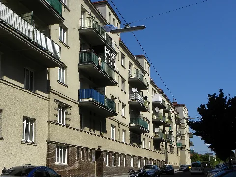 Wien Breitensee Gemeindebau Breitenseer Straße 110 112 Ansicht Burgersteingasse