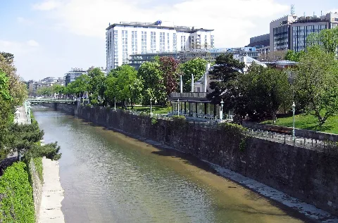Wien Stadtpark Wienfluss Fllussabwärts