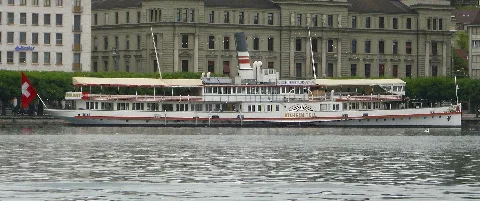 Wilhelm Tell Schaufelraddampfer Cropped