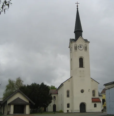 Wulzeshofen Kirche 01