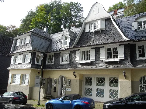 Wuppertal, Bismarckstr. 11