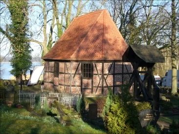 Zislow Kirche2007 02