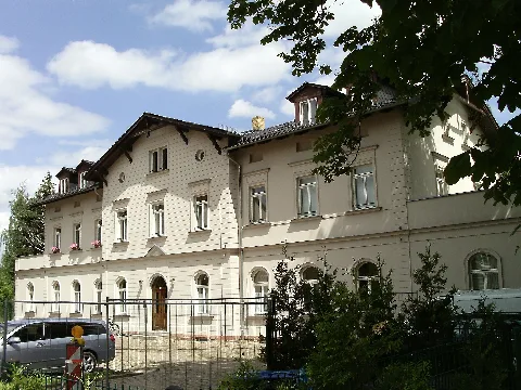 Zwenkaubf1