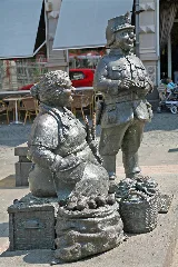 00 6112 Koblenz Skulpturen In Der Altstadt