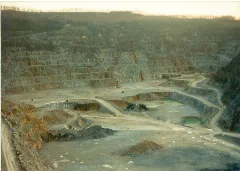 (1988) (1999) Panoramio (1)