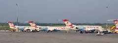 2010 04 26 04 55 27 Oe Lfk Oe Lfl Oe Lva Austria Flughafen Wien Schwechat