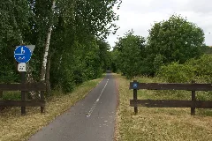 2014.06.21.102856 Maifeld Radweg Trimbs Nettesürsch