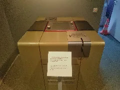 2018 08 09 De Berlin Friedrichshain Kreuzberg, Computerspielemuseum, Painstation (49935308131)