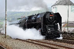 475 111 By Hugh Llewelyn 05