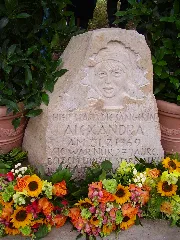 Alexandra Gedenkstein
