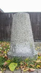 Altenzaun Preussischer Rundsockelstein 01