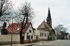 Atzendorf (Staßfurt), Die Dorfkirche St. Eustachius