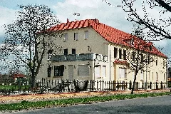 Atzendorf (Staßfurt), Gutshaus Hauptstraße 12, Bild 1