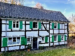 Atzlenbacher Straße 76 (Leverkusen Bergisch Neukirchen)