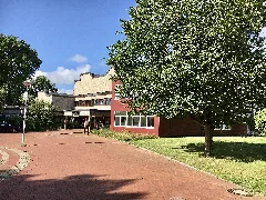 Außenansicht Gymnasium Brake