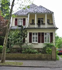 Bad Godesberg, Am Arndtplatz 6