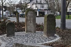 Bad Hamburg, Grenzsteine Am Europakreisel