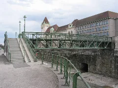 Badhaussteg
