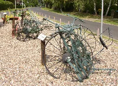 Baerenklau Agricultural Tools