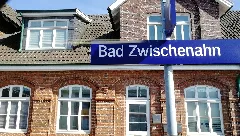 Bahnhofsschild Bad Zwischenahn 180419