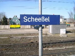 Bahnhofsschild Scheeßel