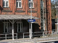 Bahnhofsschild Tostedt
