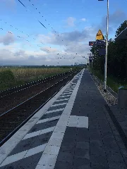 Bahnsteig Der Station Holtensen Linderte