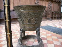 Bardowick.dom.taufbecken.wmt