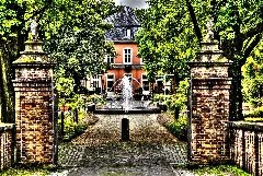 Barock Schloss Wickrath Mit Brunnen (8277621290)