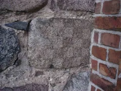 Beerfeldekirkeskakbrætsten1Nær